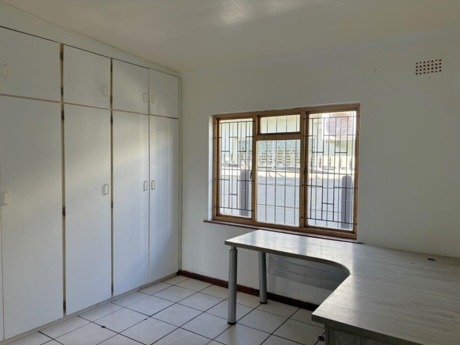 2 Bedroom Property for Sale in Somerset West Western Cape